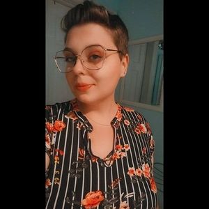 Meet your Posher, Madison